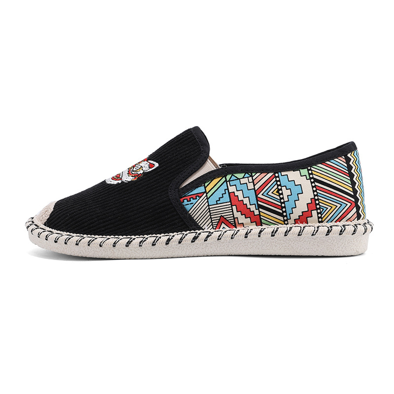 Férfi vászon Slip-On cipő – alacsony felsőrész, légáteresztő, textil belső, gumírozott talp