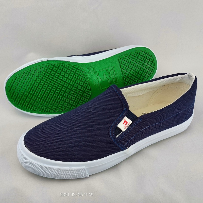 Protuklizne radne tenisice od pamuknog platna, slip-on dizajn, gumeni potplat, niski pet 1–3 cm, unisex