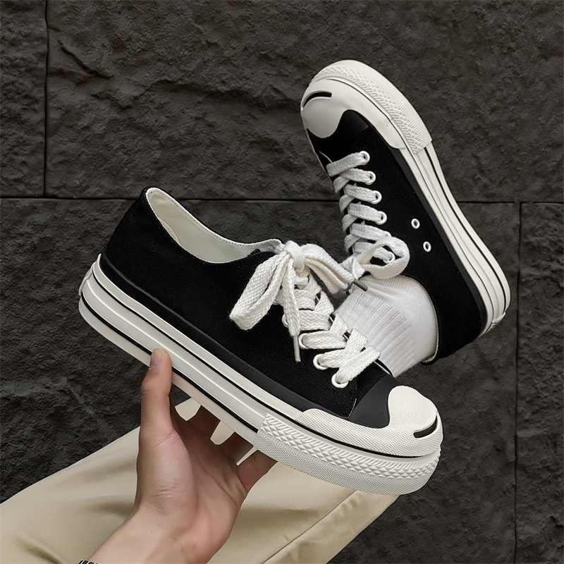 Férfi vászoncipő, alacsony felső rész, gumírozott talp, klinis sarok, sekély nyílás