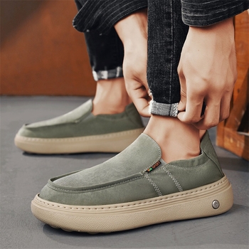 Muške ljetne prozračne slip-on tenisice s gornjim dijelom od platna i PVC potplatom