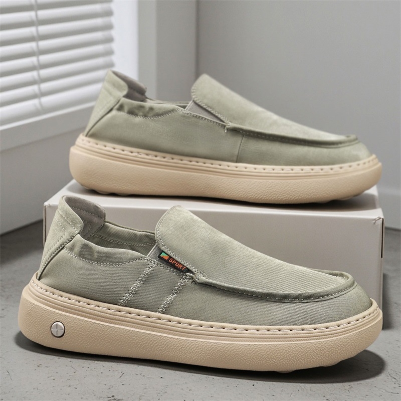 Muške ljetne prozračne slip-on tenisice s gornjim dijelom od platna i PVC potplatom