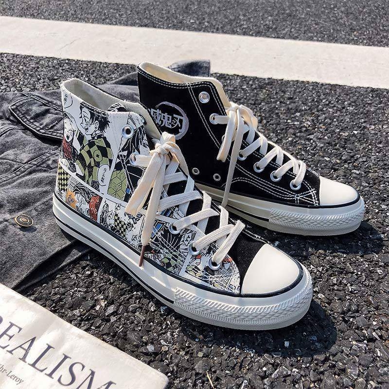 Muške tenisice od platna srednje visine, vezanje, gumena potplata, grafiti uzorak