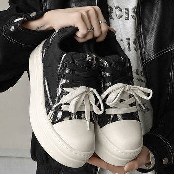 Pantofi sport din canvas cu talpă groasă de 8 cm pentru creșterea înălțimii, design de tip jos, șiret în față, talpă din cauciuc