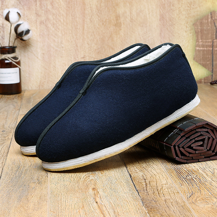 Férfi téli pamutból készült cipő fleece béléssel – hegyes orr, lapos sarok, varrott talp