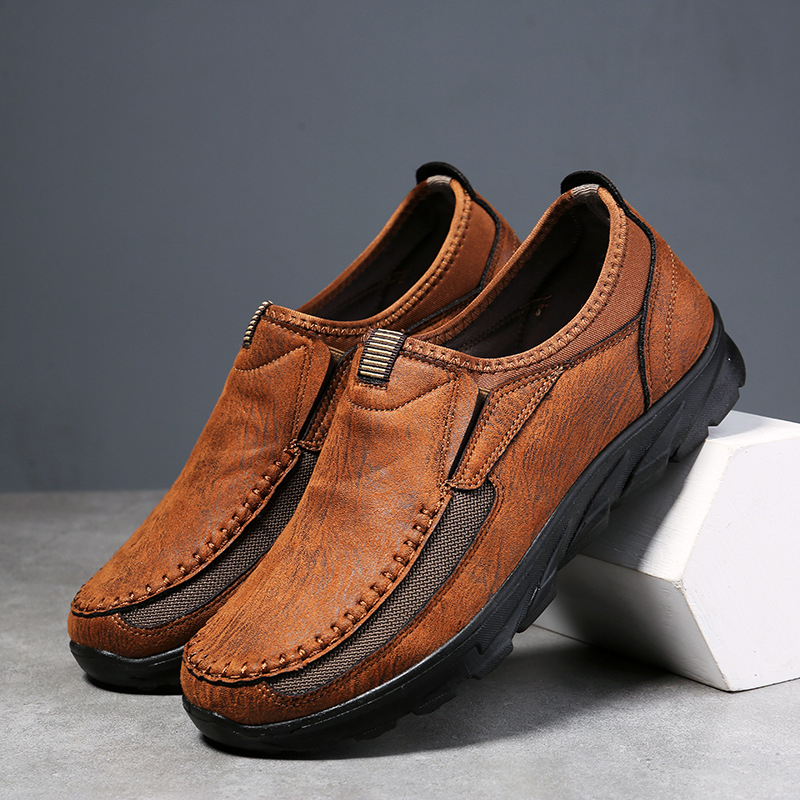 Muške slip-on loaferice – prozračan gornji dio od tekstila, zaobljeni vrh, niski potplat 1–3 cm, potplat od poliuretana s injekcijskom tehnologijom