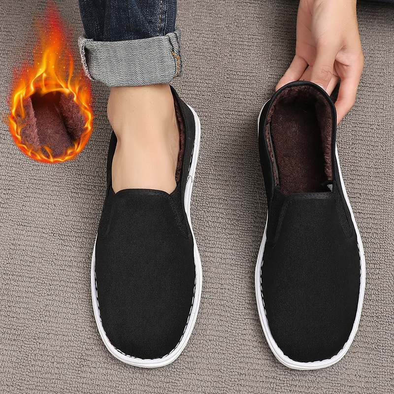 Slip-On zimske tenisice od platna s fleec podstavkom, udobne i tople; gornji materijal: pamuk platno; unutarnji: sintetički kratki pliš; ulošak: sintetička vuna; potplat: Melaleuca