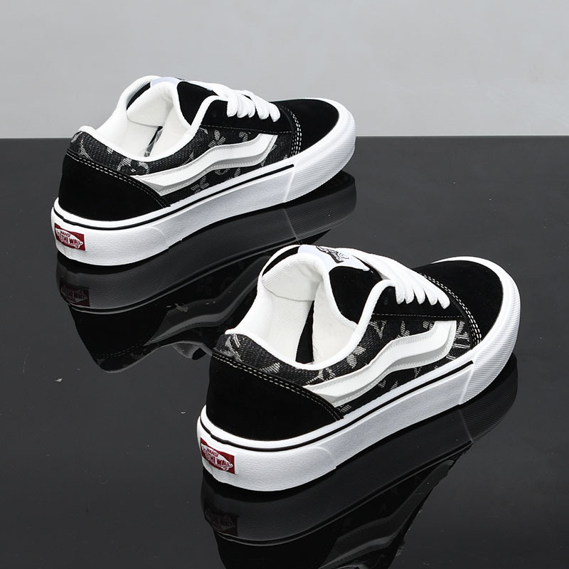 Unisex αθλητικά παπούτσια με σουέντ άνω μέρος, φαρδιά σόλα σε σχέδιο color-block, διαπνέονται και ανθεκτικά, με κορδόνια, ύψος μεσαίο 3–7 cm