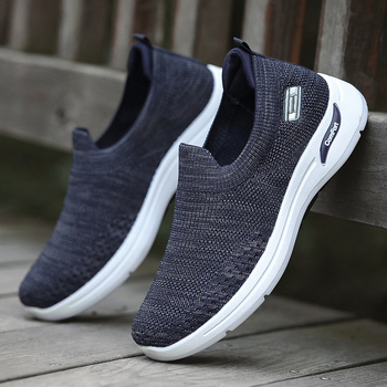 Muške slip-on lazy tenisice, prozračni platneni gornji dio, okrugla nosnica, PVC đon, ljeto–jesen