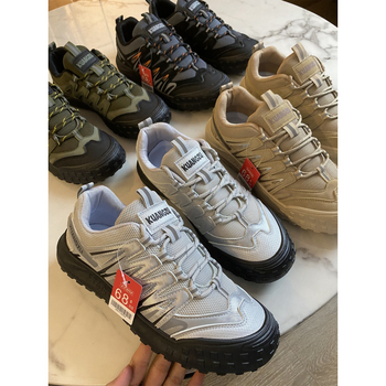 Ανδρικά αθλητικά παπούτσια: μεσαίο ύψος, πάνω μέρος από μικροϊφίβερ, με κορδόνια μπροστά, στρογγυλή μύτη, για την άνοιξη