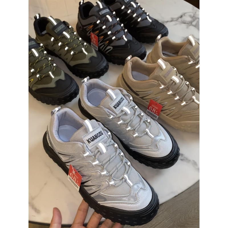 Ανδρικά αθλητικά παπούτσια: μεσαίο ύψος, πάνω μέρος από μικροϊφίβερ, με κορδόνια μπροστά, στρογγυλή μύτη, για την άνοιξη