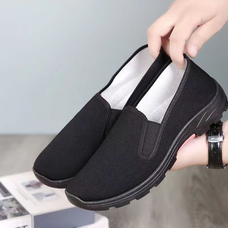 Muške platnene slip-on tenisice, vamp od pamuka, gumeni potplat, niski kroj