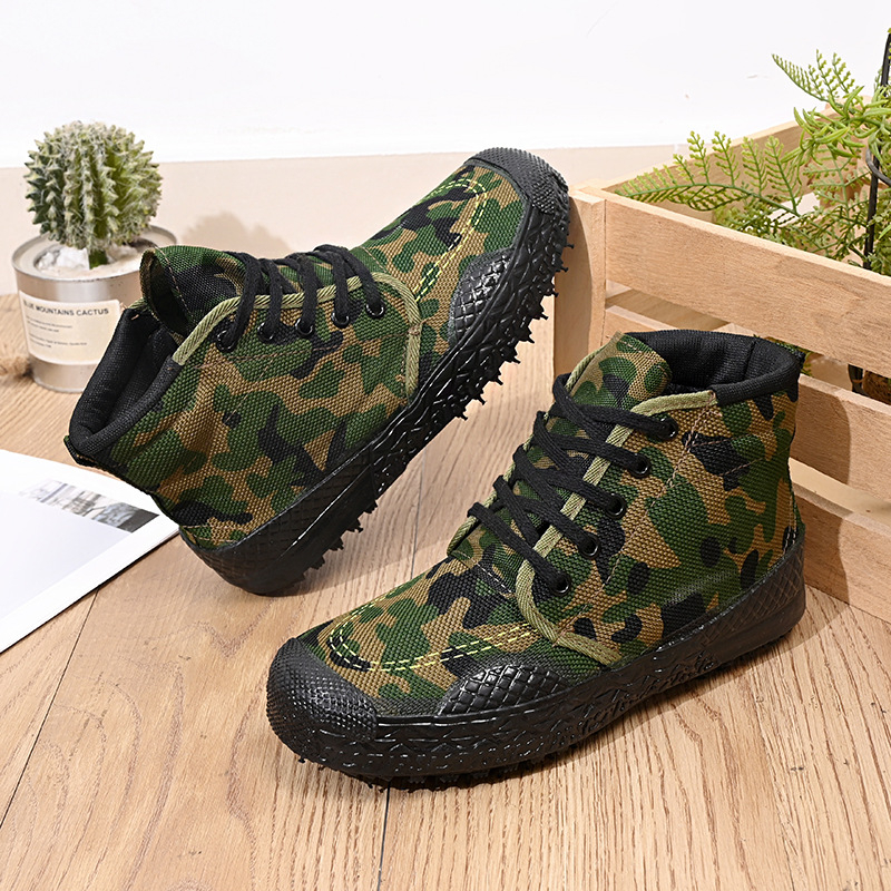 Ανδρικά Παπούτσια Υψηλής Γραμμής με Καμουφλάζ για Εργασιακή Προστασία — Διαπνοή, Ανοχή στη Φθορά, Αδιάβροχα, Αντιολισθητικά με Καουτσούκ Σόλα
