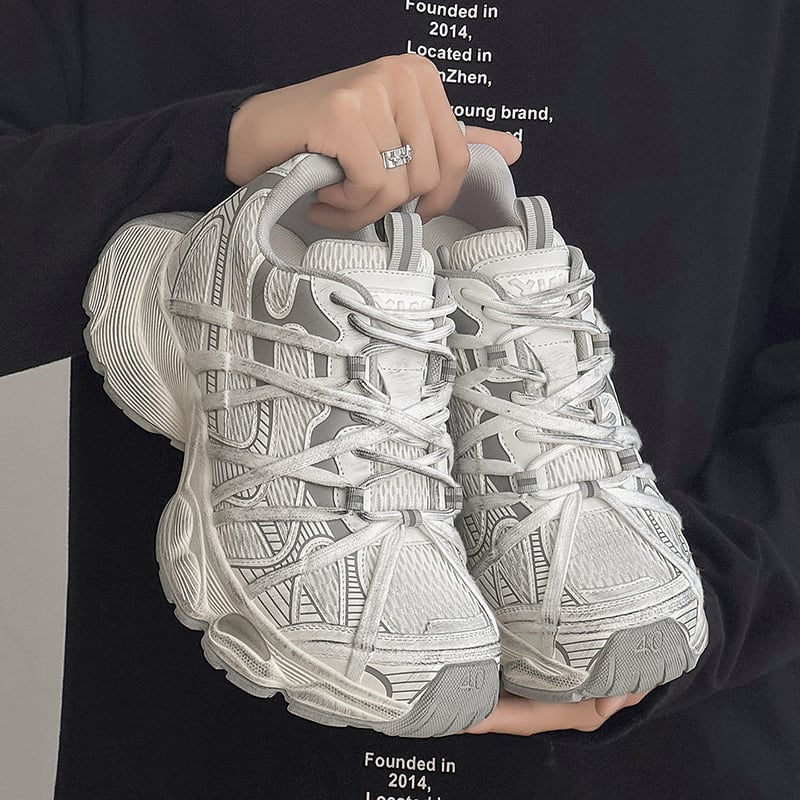 Αθλητικά πλατφόρμας με 7 εκ. πλατφόρμα, χαμηλό επάνω μέρος, στρογγυλή μύτη, κορδόνια, καουτσούκ σόλα