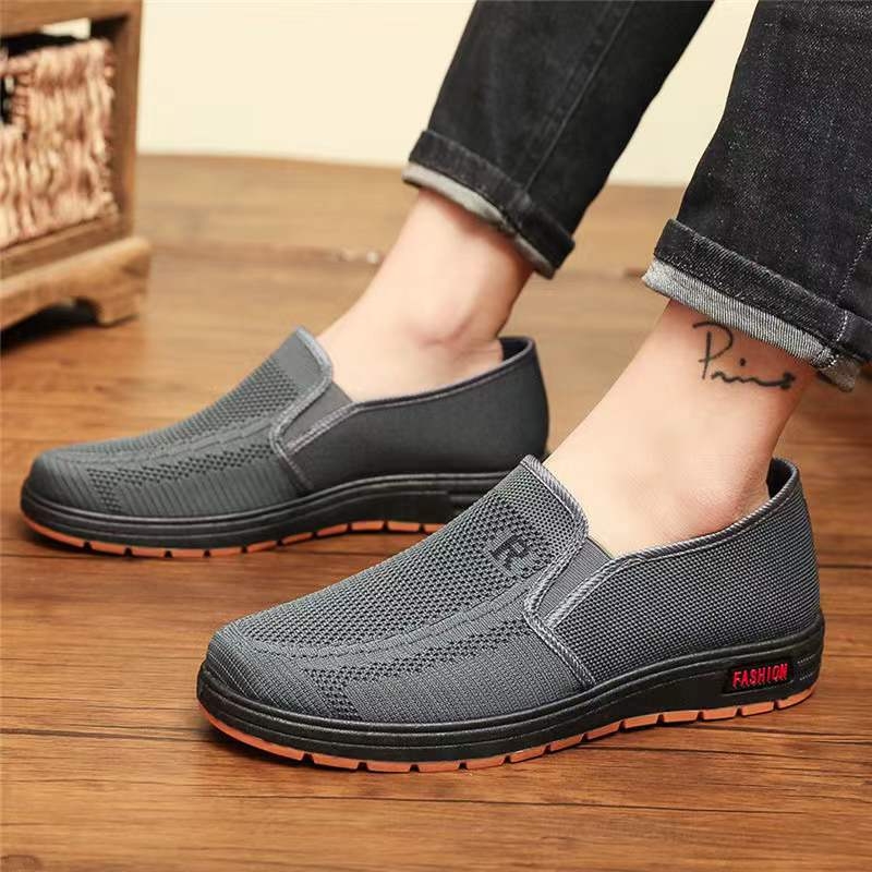 Ležerne slip-on tenisice, prozračne, gornji dio od platna, okrugla nosnica, nizak profil, spojna potplat