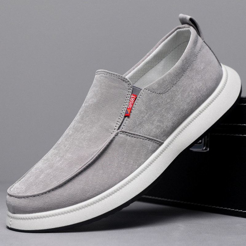 Muške slip-on tenisice od platna — lagane, prozračne, otporne na habanje; gornji dio od platna, potplat od gume