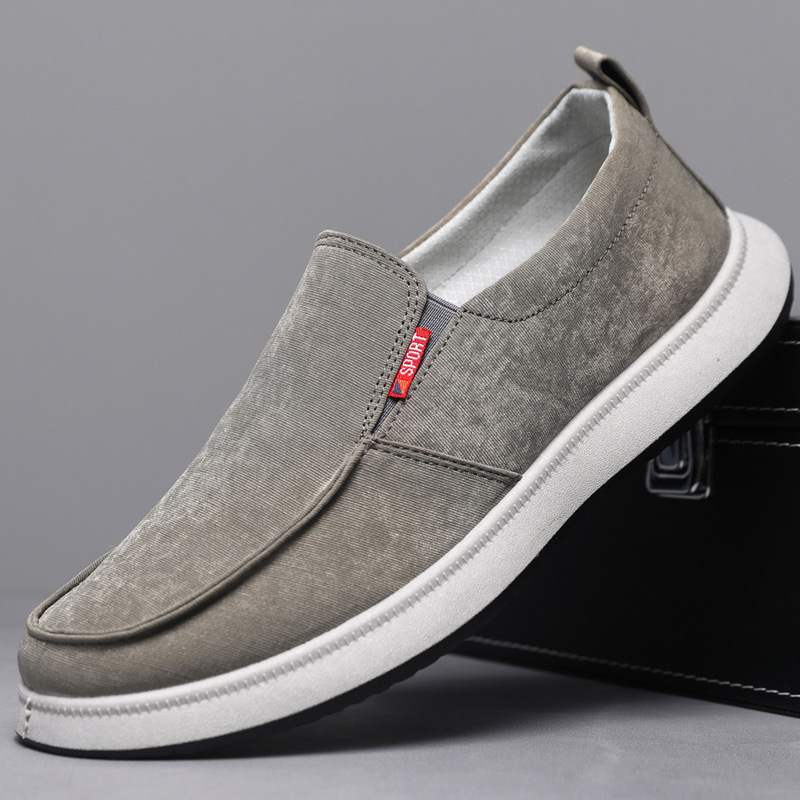 Muške slip-on tenisice od platna — lagane, prozračne, otporne na habanje; gornji dio od platna, potplat od gume