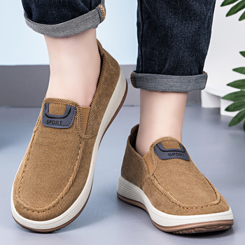 Muške slip-on casual tenisice s prugastim mrežastim gornjim dijelom, injekcijski oblikovana potplat, niski potplat 1–3 cm
