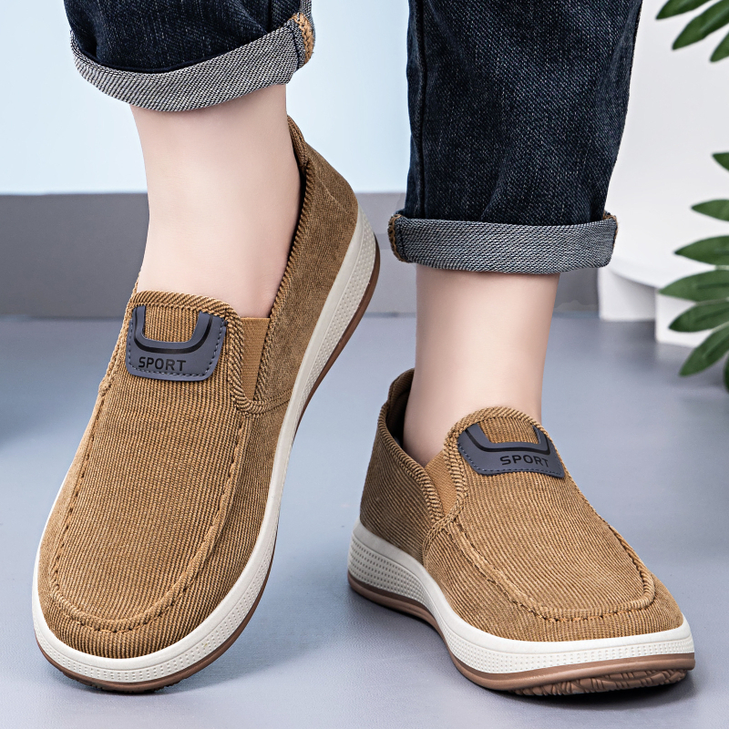 Muške slip-on casual tenisice s prugastim mrežastim gornjim dijelom, injekcijski oblikovana potplat, niski potplat 1–3 cm