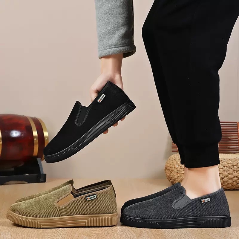 Muške prozračne mrežaste slip-on tenisice, lagane, s PVC potplatom, okrugli nos.
