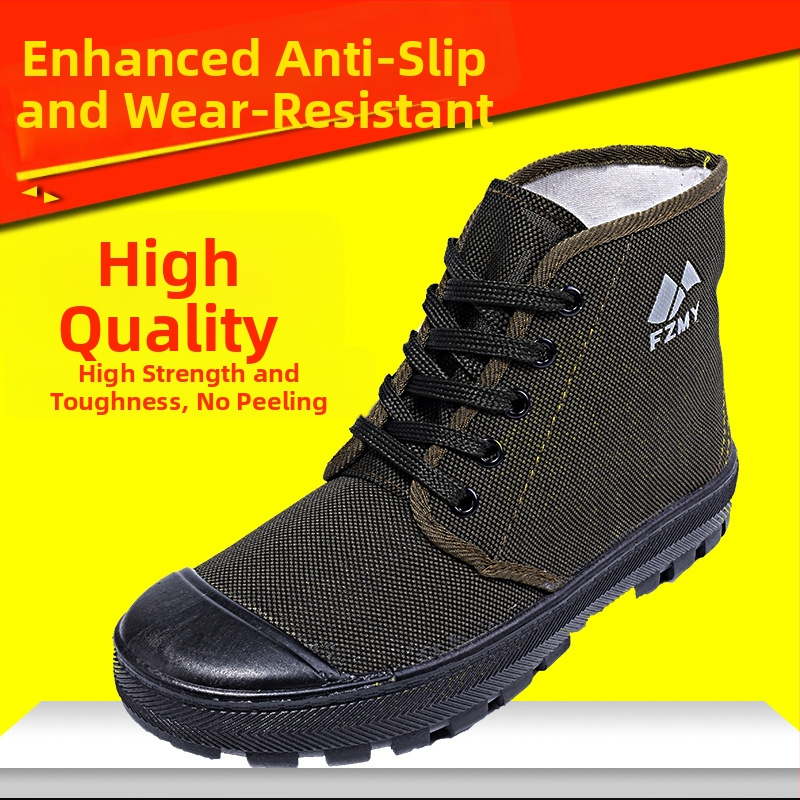 Pantofi: înalți, din canvas, talpă din PVC, antiderapant și rezistenți la uzură