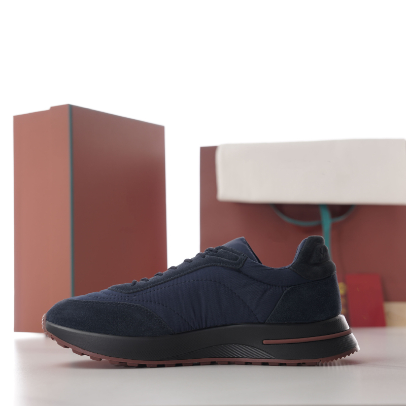 Pantofi platformă, talpă groasă, partea superioară din piele și țesătură, închidere cu șireturi, vârf rotund