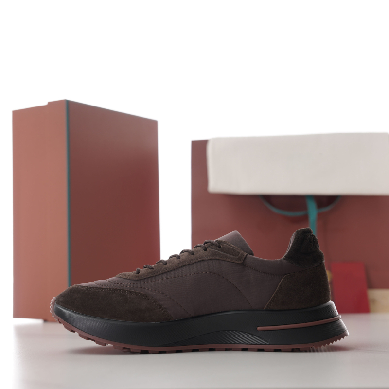 Pantofi platformă, talpă groasă, partea superioară din piele și țesătură, închidere cu șireturi, vârf rotund