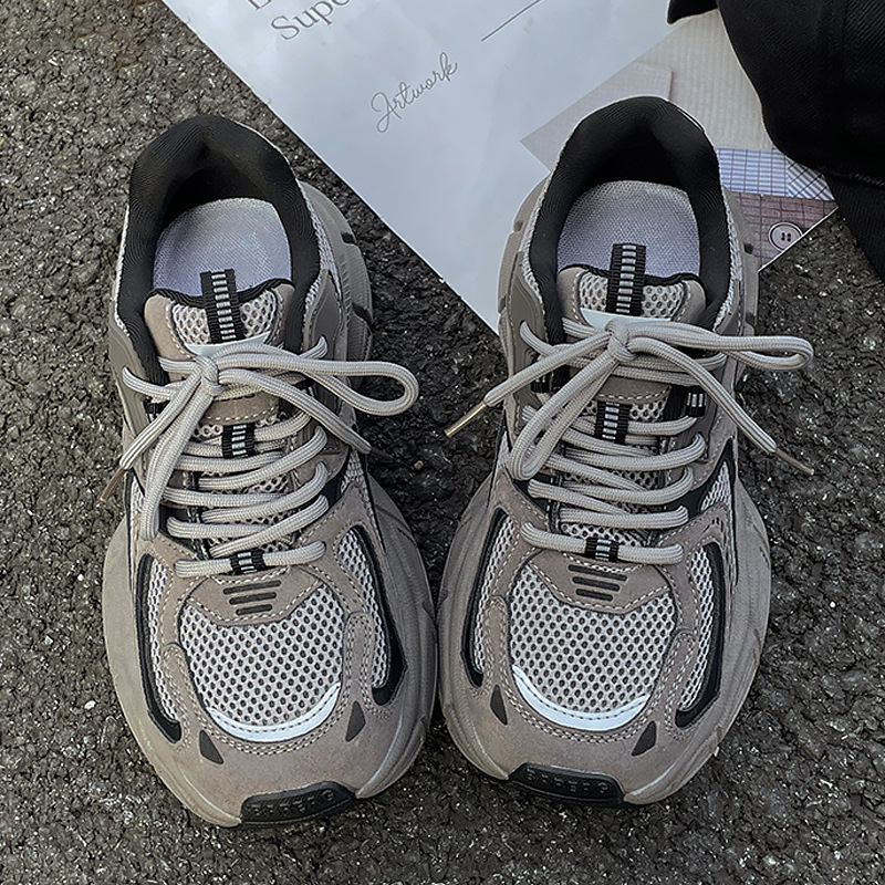 Pantofi bărbați dad shoes – ușori, versatile pentru toate sezoanele, partea superioară într-o singură culoare, talpă din cauciuc, închidere cu șiret în față