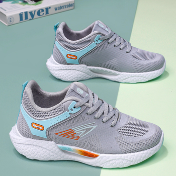 Pantofi sport casual cu plasă pe partea superioară, profil redus, șireturi, ușori, talpă injectată