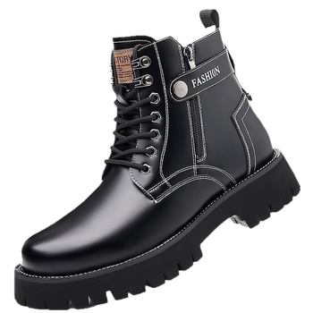 Cizme Martin pentru bărbați, partea superioară din piele split, branț din lână de oaie, talpă din cauciuc, toc mic (1–3 cm)