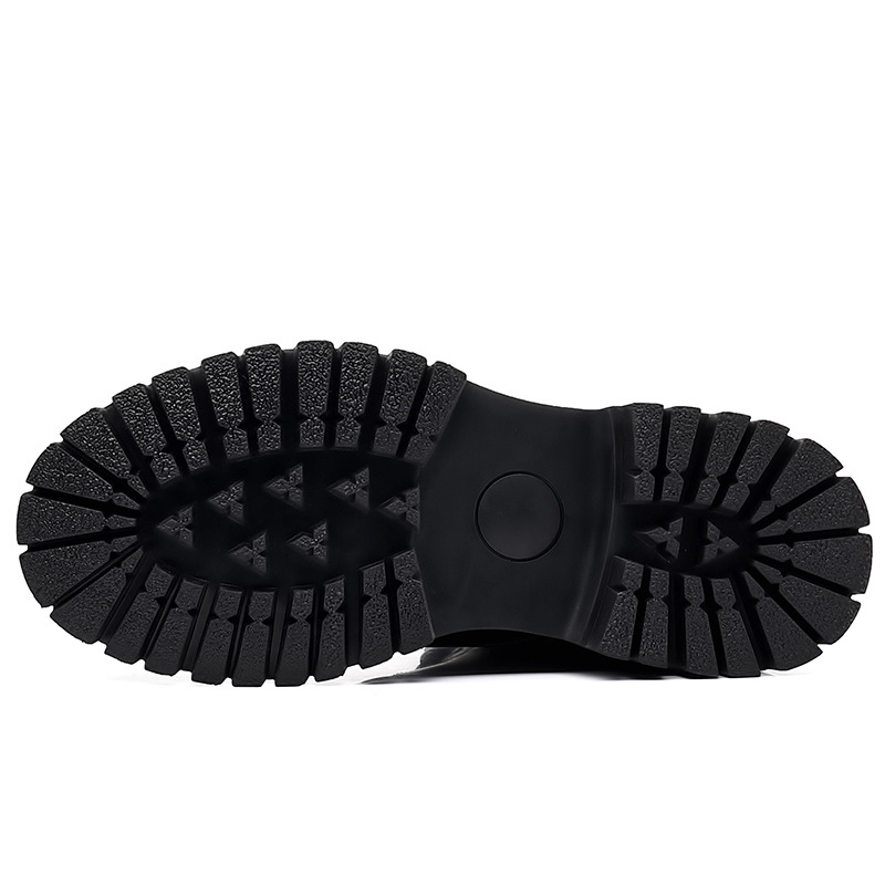 Cizme Martin pentru bărbați, partea superioară din piele split, branț din lână de oaie, talpă din cauciuc, toc mic (1–3 cm)