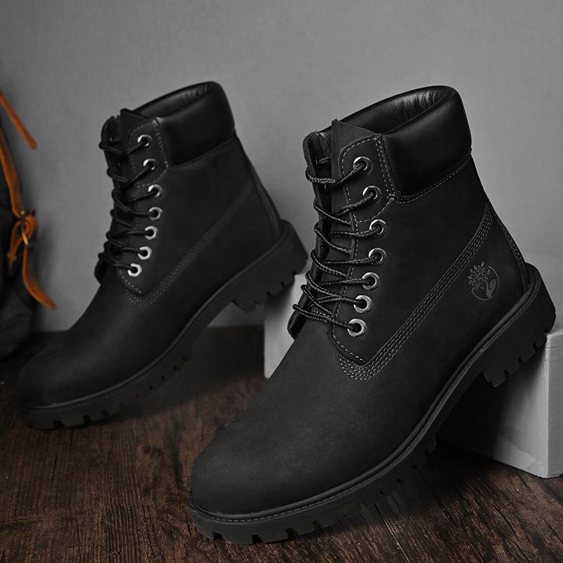 Martin topánky, vrchnok Top-Grain hovädzia koža, gumenná podrážka, stredná výška holen, predné šnurovanie, päta 3–5 cm