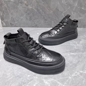 Ghete Chelsea din piele naturală, respirante, înălțime medie a gleznei, vârf rotund, talpă din cauciuc