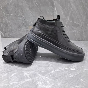 Ghete Chelsea din piele naturală, respirante, înălțime medie a gleznei, vârf rotund, talpă din cauciuc