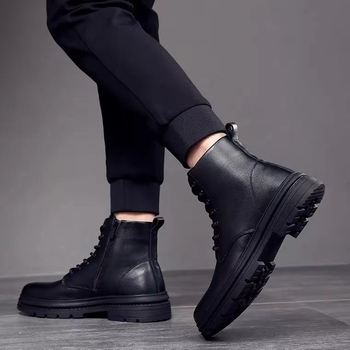 Férfi Martin csizmák valódi bőrből, meleg bélés, magas szárú, gumírozott talppal