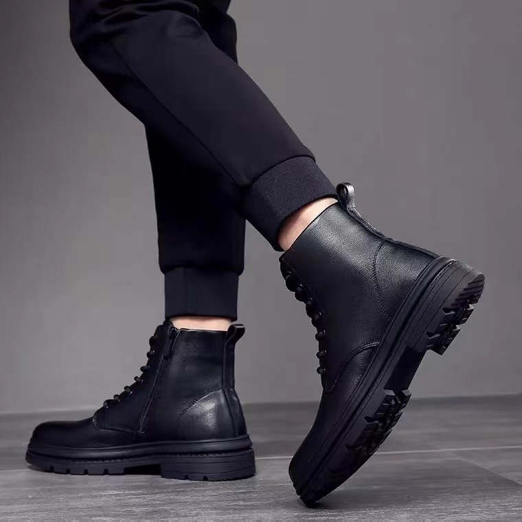 Férfi Martin csizmák valódi bőrből, meleg bélés, magas szárú, gumírozott talppal