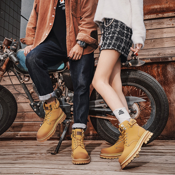 Martin csizmák - felsőrész valódi bőrből, gumi talp, középmagas szár, kerek orr, csúszásálló (felsőrész; gumi talp; középmagas szár; kerek orr; csúszásálló)