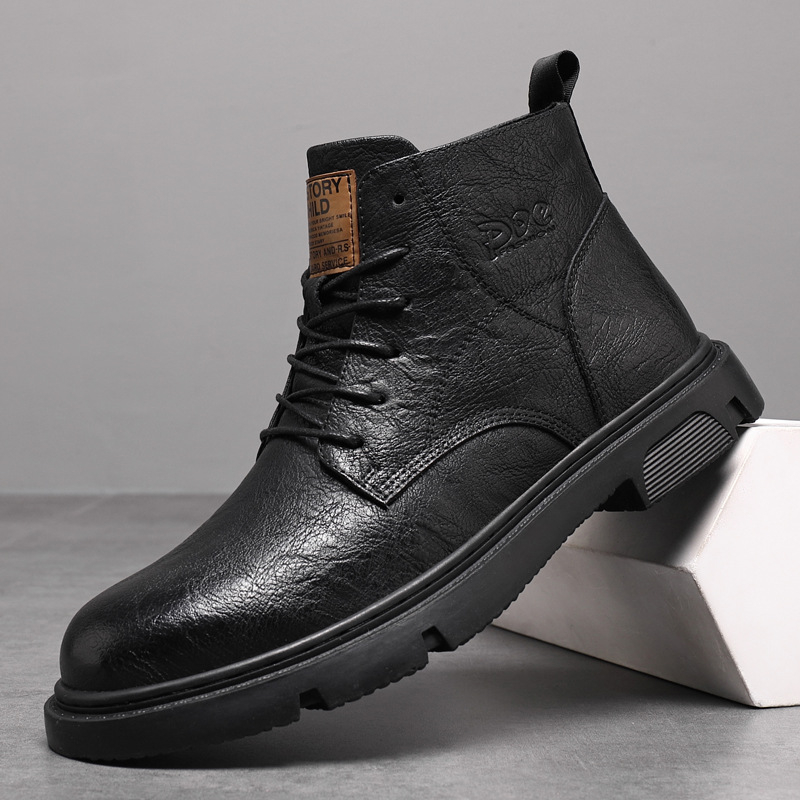 Férfi Martin-stílusú bakancsok, magas szárú, felsőrész split bőr, gumitalp, PU talpbetét, hálós belső bélés, melegen tart