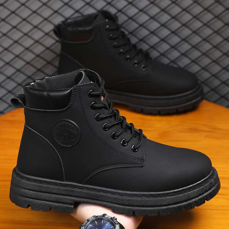 Férfi Martin bakancsok, brit stílusú vastag talppal, PU felsőrész PU bőrrel, műanyag talp, kerek orr, fűzőzős, középmagas szár