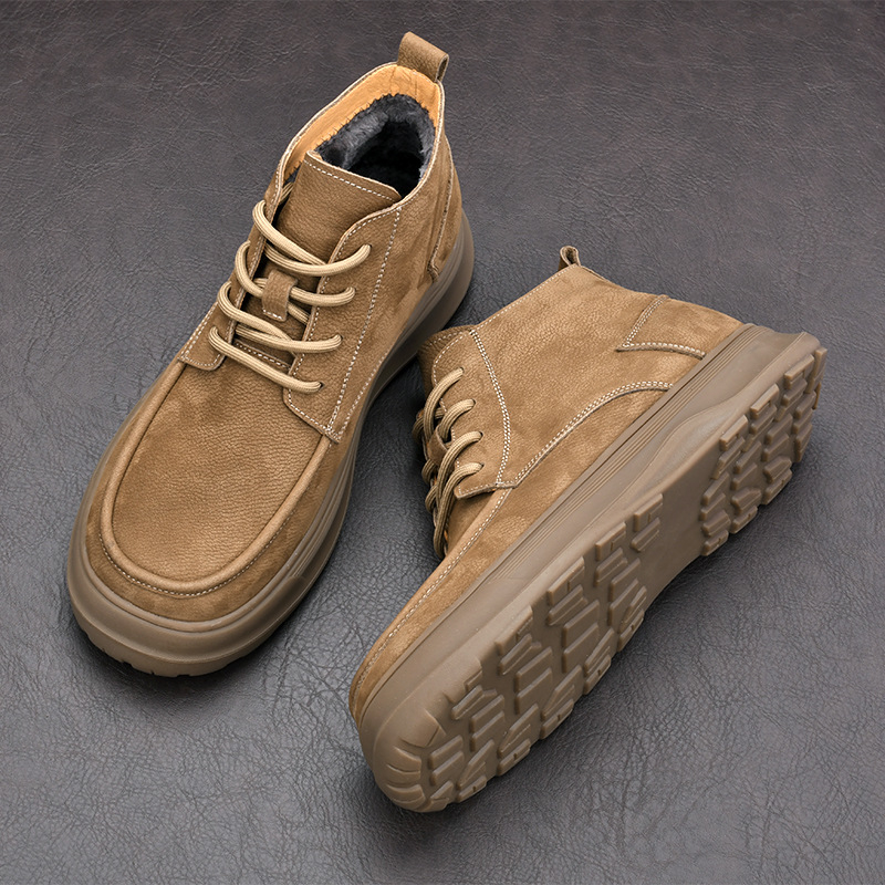 Férfi Martin bakancs bőrből, középmagas, fleece béléssel, magasságot növelő, gumírozott talp, kerek orrú