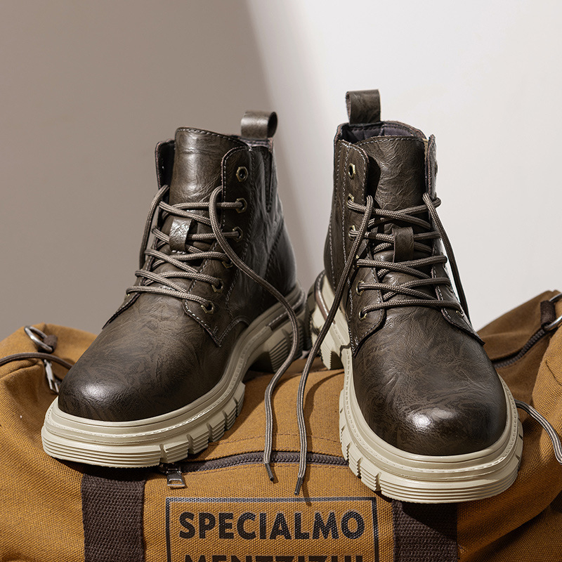 Martin bakancs férfiaknak, brit stílusú bőrből, vízálló felsőrésszel, vastag gumírozott talppal és csúszásmentes dizájnnal