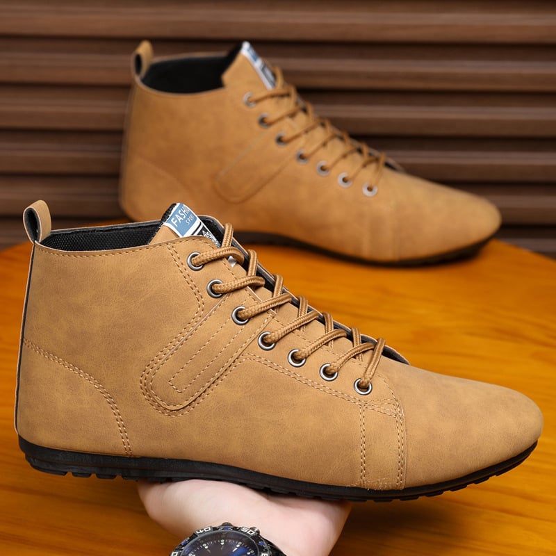 Férfi Martin csizmák – brit stílus, magas szárú, PU felsőrész, gumírozott talp, légáteresztő és könnyű őszre