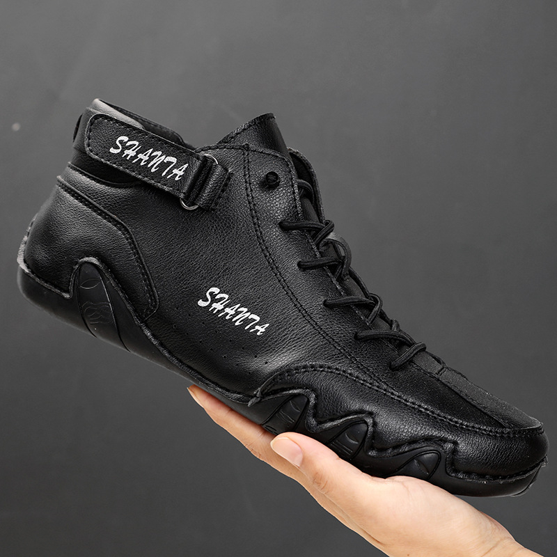 Martin csizmák kerek orrú, PU felsőrész, gumírozott talp, vízálló, csúszásmentes