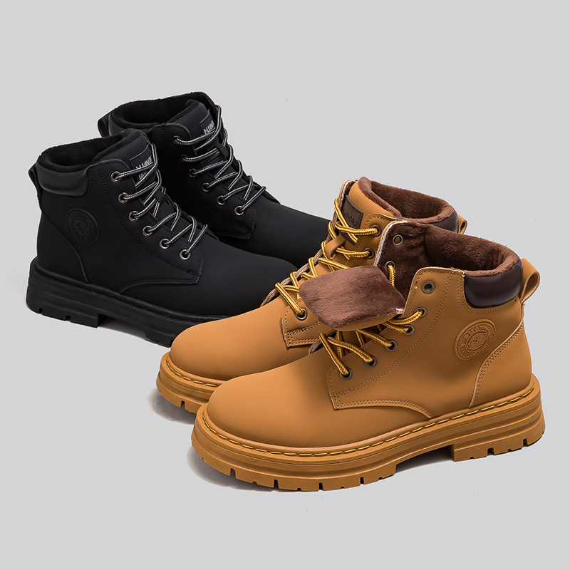 Férfi bőr Martin csizma műszőrmés béléssel, PVC injektált talp, alacsony szár, kerek orr, elöl fűzővel