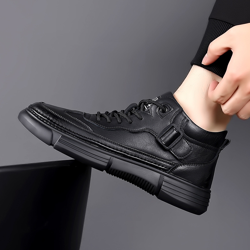 Férfi Martin csizmák, Koreai stílus, téli szezon; légáteresztő, csúszásmentes, melegen tart; felsőrész: másodlagos tehénbőr; belső: mesterséges rövid plüss; talpbetét: PU; talp: gumi; boka magasság: alacsony