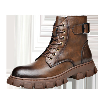 Martin topánky pre mužov na zimu – vrchný diel z dvojvrstvovej hovädzej kože, vnútorná výstelka z umelej krátkej plyšu, gumová podrážka, bočný zips, stredne vysoký podpätok 3–5 cm