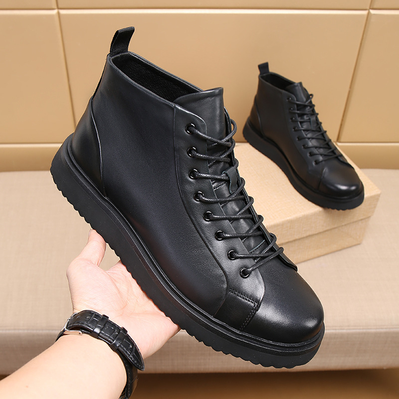 Muške Martin čizme za jesen: gornji dio od kože teladi, đon od pjene, PU uložak, okrugli vrh, ravna peta.