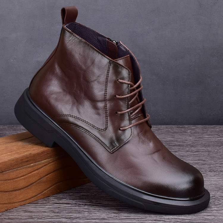 Muške Martin čizme srednje visine, bivolja koža, okrugli vrh, gumeni potplat, britanski stil