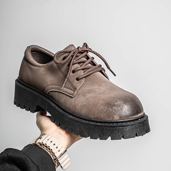 Pánske čižmy Martin - PU vršok, gumová podrážka, klinová Päta 3–5 cm, šnúrky vpredu, jeseň 2025.