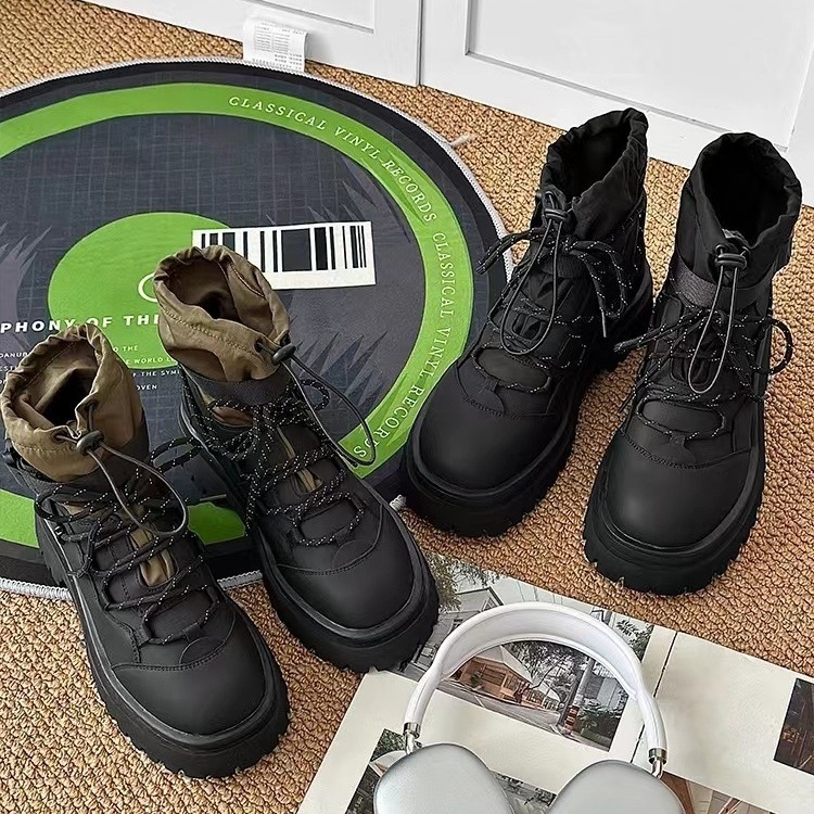 Martin topánky, japonský štýl, vrchná časť z viacerých materiálov, pánske, pre mladých 18–40 rokov.