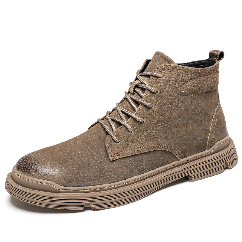 Martin čizme: gornji dio od prave kože, gumena đona, okrugli vrh, niski pet 1-3 cm, retro stil